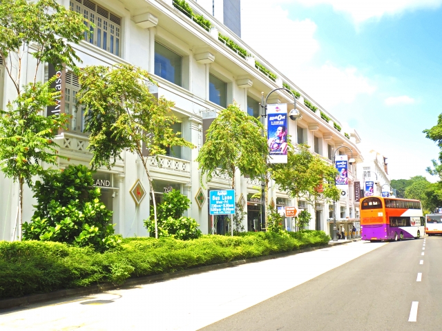シンガポール
